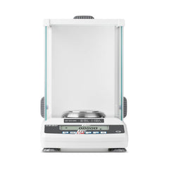 Perspective showing compact housing and robust design of Kern precision balance