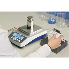 PCB: Laboratory balance with various ranges and pan sizes - GNW Instrumentation